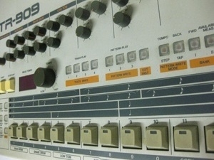 Image of Roland TR 909